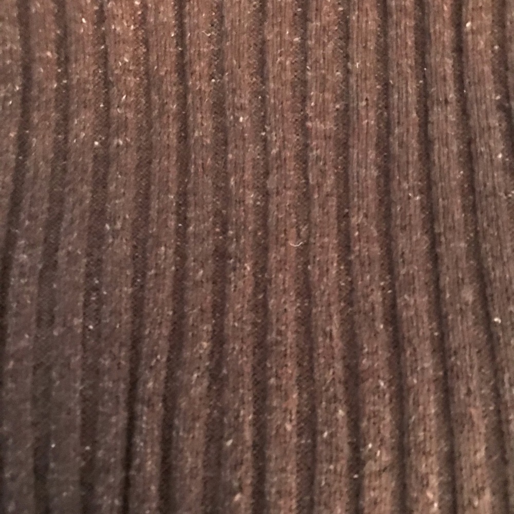 🌻🌻Old Navy Men’s V-Neck Sweater Medium - Picture 4 of 4